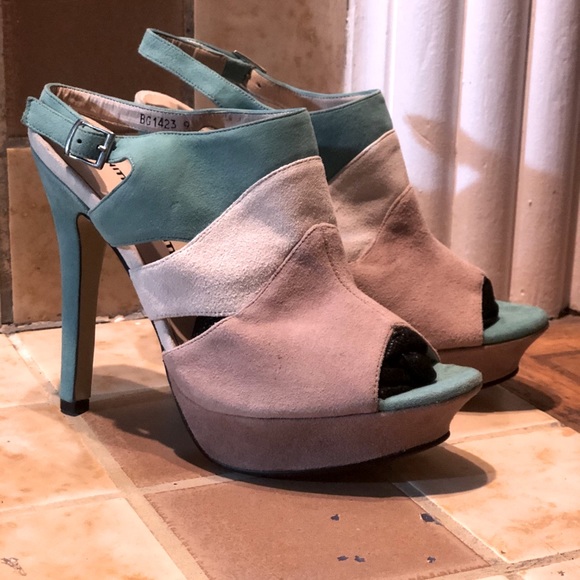 Women’s Size 9 Chinese Laundry OpenToe Suede Heels - Picture 1 of 6